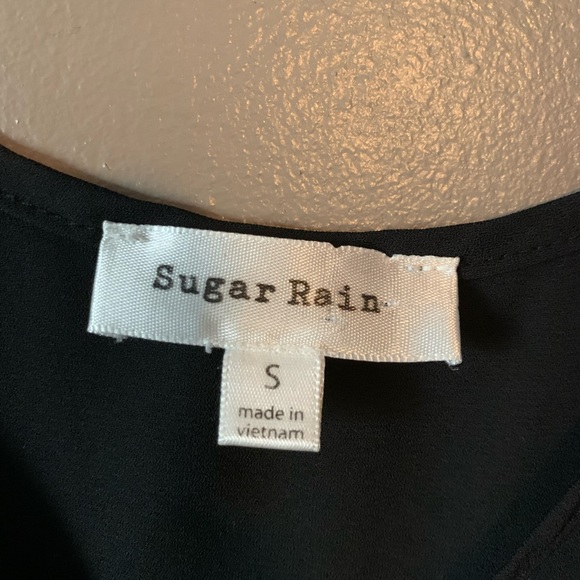 Sheer Black Sleeveless Top - Picture 3 of 7